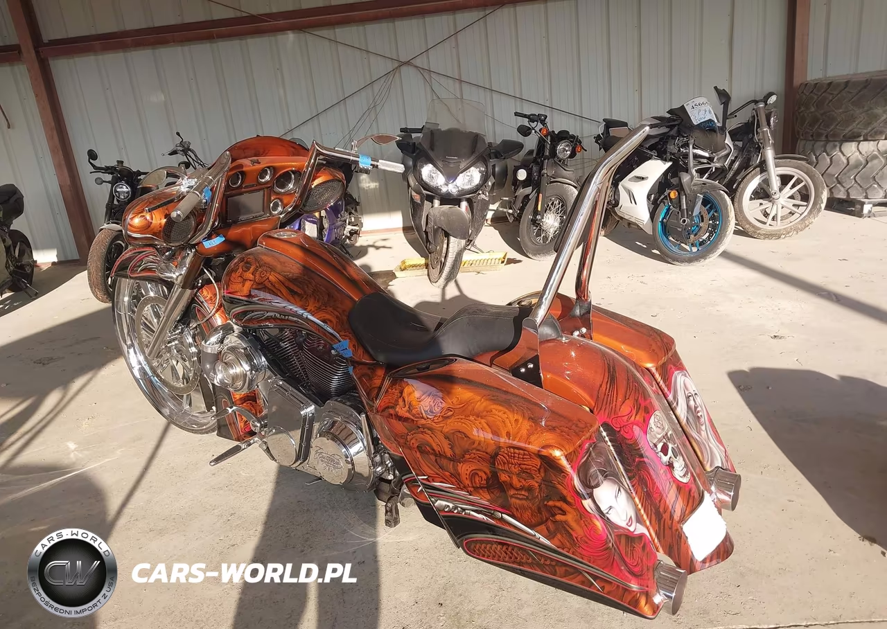 2011 Harley-Davidson Flhx VIN:1HD1KB416BB673829 - 3