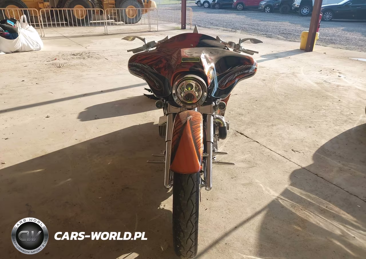 2011 Harley-Davidson Flhx VIN:1HD1KB416BB673829 - 5