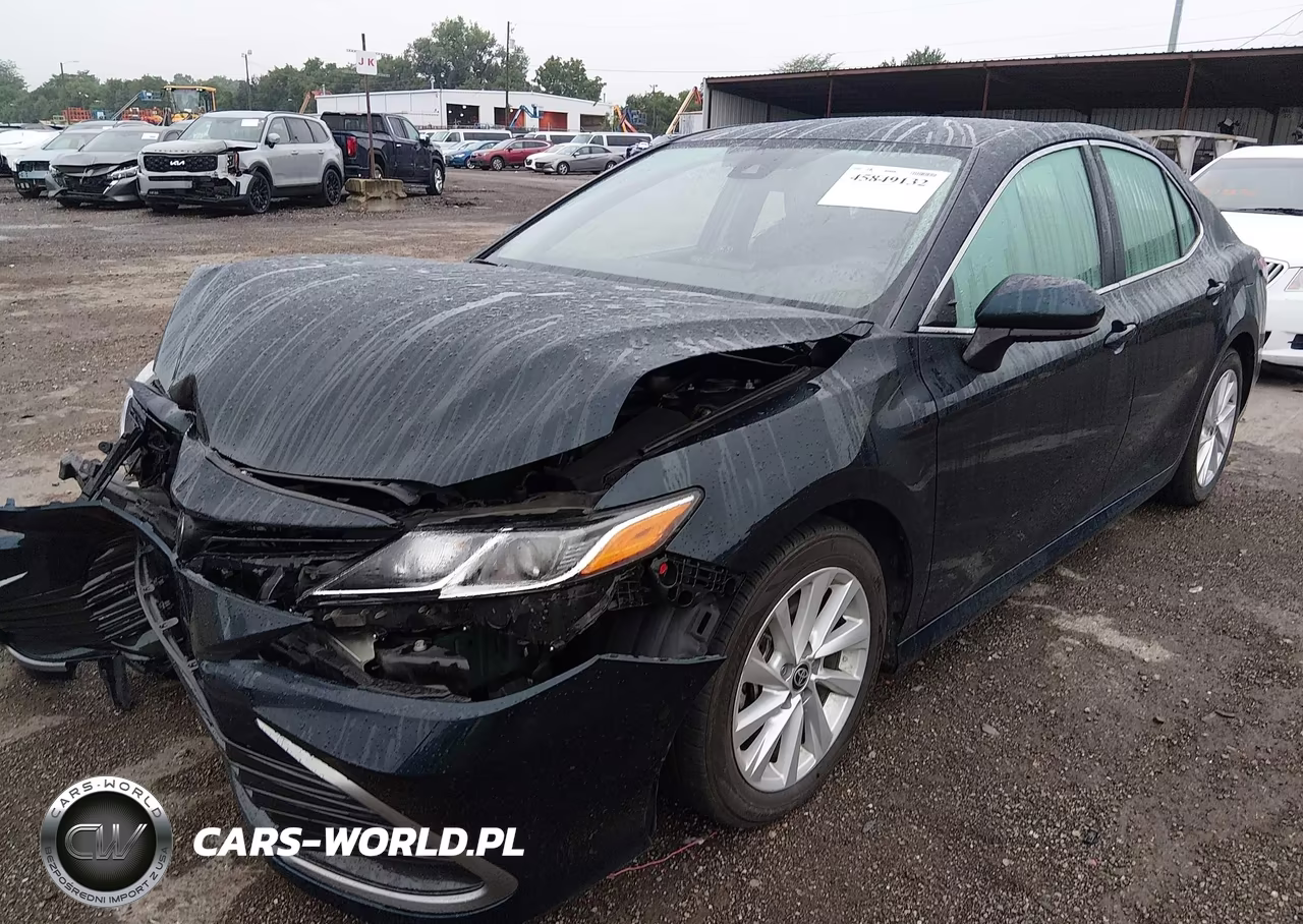2021 Toyota Camry Le VIN:4T1C11AK7MU450626 - 2