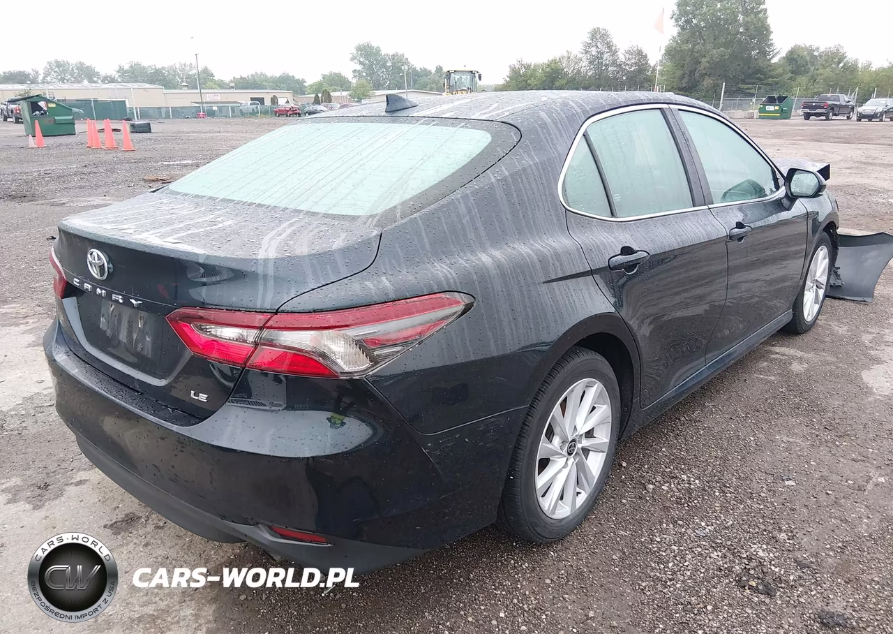 2021 Toyota Camry Le VIN:4T1C11AK7MU450626 - 4