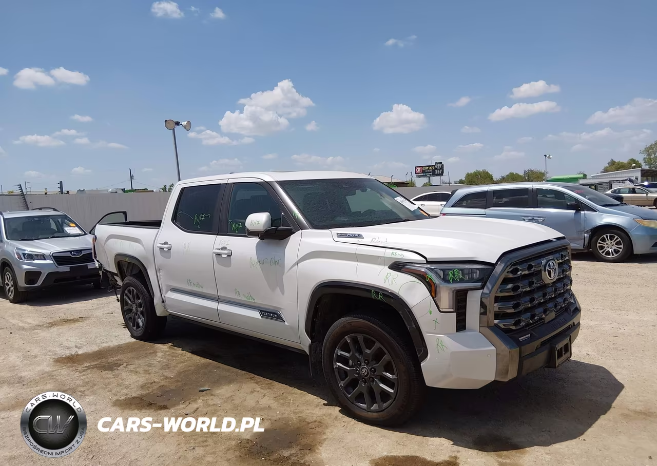 2026 Toyota Tundra Hybrid Platinum Hybrid Crewmax 5.5' Bed VIN:5TFNC5DB0TX121600 - 1