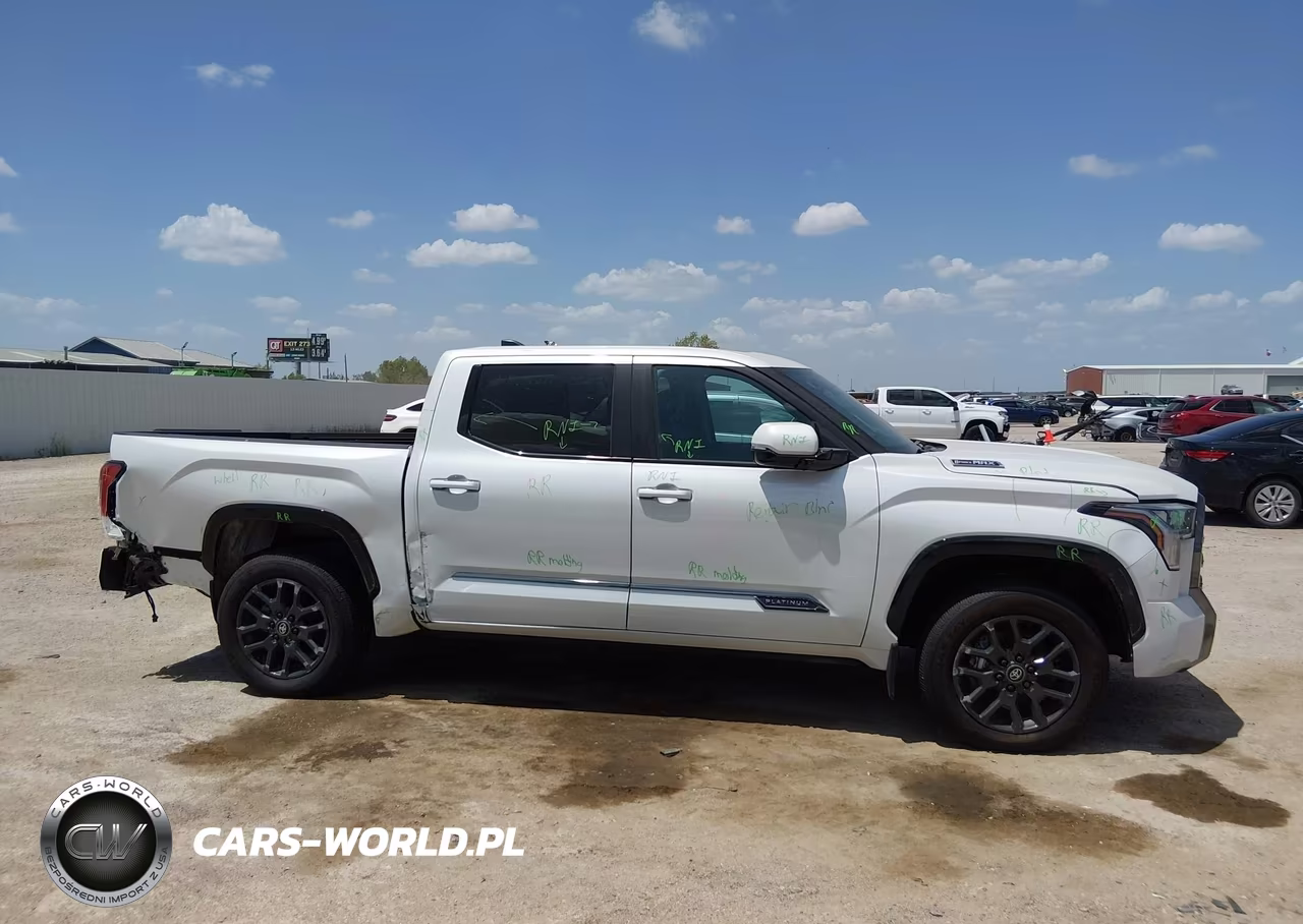 2026 Toyota Tundra Hybrid Platinum Hybrid Crewmax 5.5' Bed VIN:5TFNC5DB0TX121600 - 13