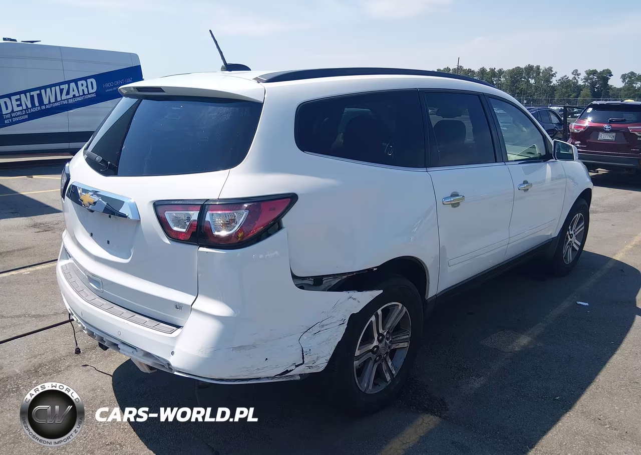 2017 Chevrolet Traverse Lt VIN:1GNKRHKD5HJ164807 - 4