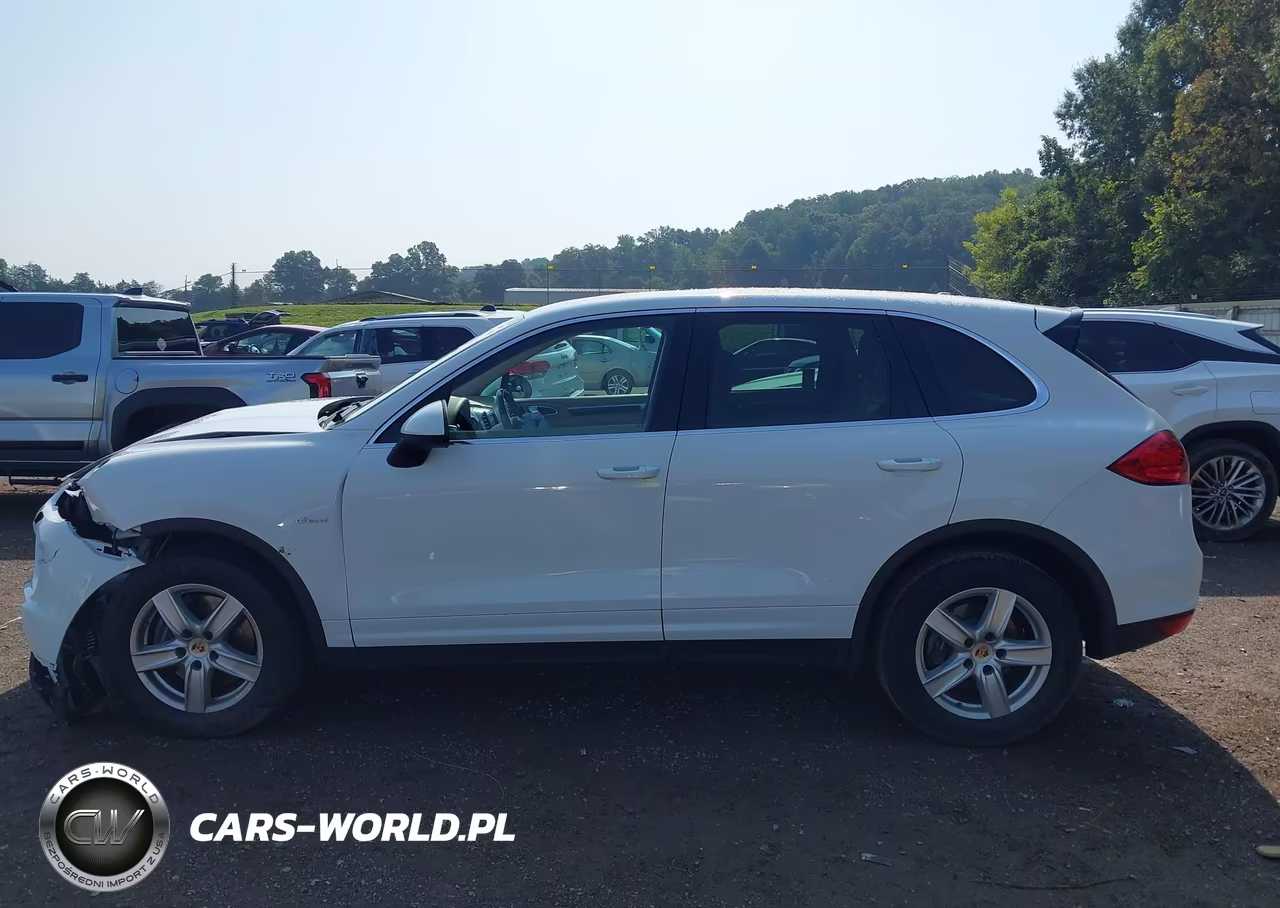 2014 Porsche Cayenne Diesel-Diesel Platinum Edition VIN:WP1AF2A29ELA34621 - 14