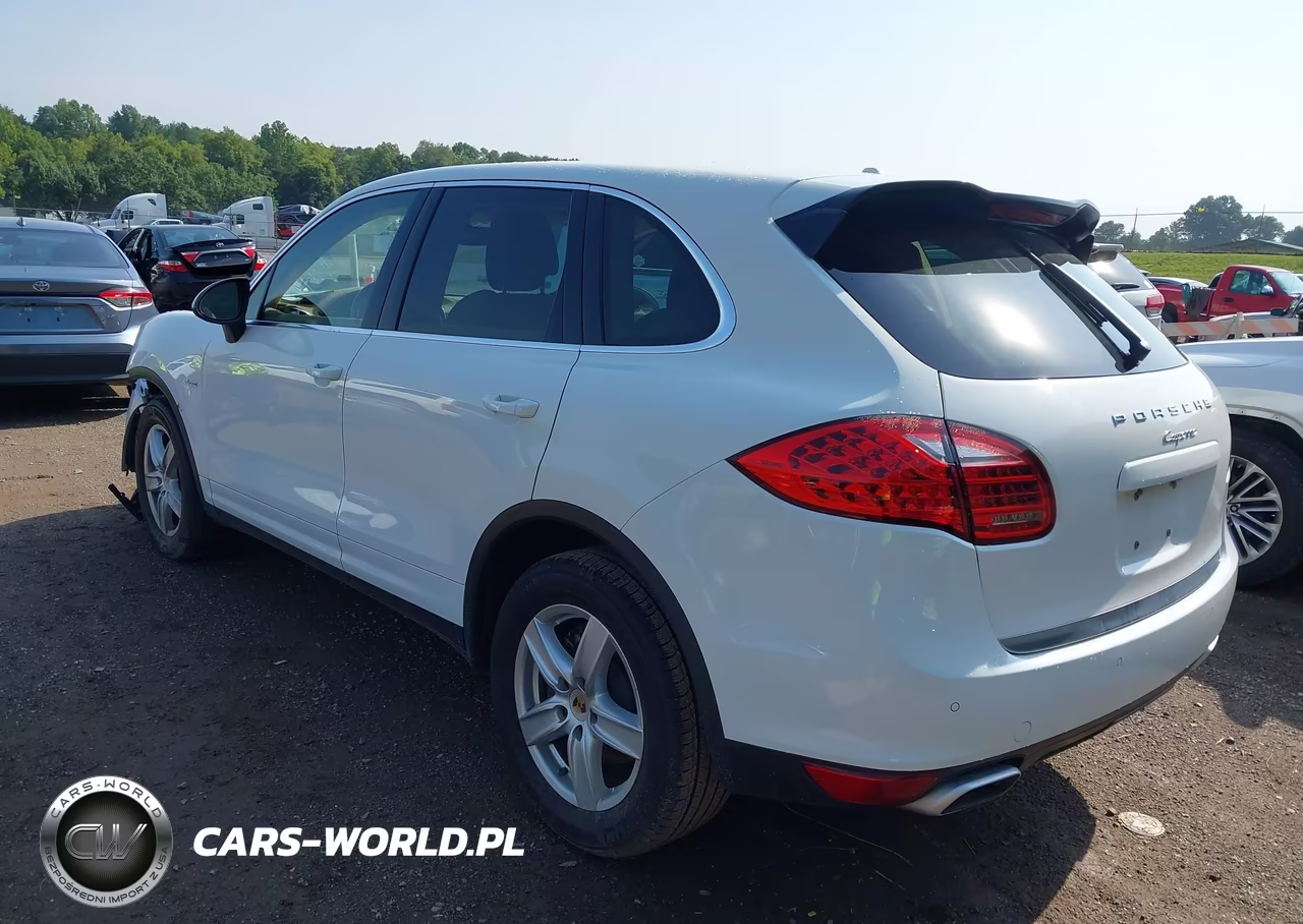 2014 Porsche Cayenne Diesel-Diesel Platinum Edition VIN:WP1AF2A29ELA34621 - 3