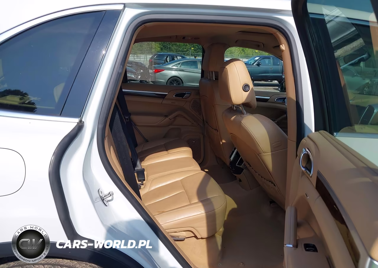 2014 Porsche Cayenne Diesel-Diesel Platinum Edition VIN:WP1AF2A29ELA34621 - 8