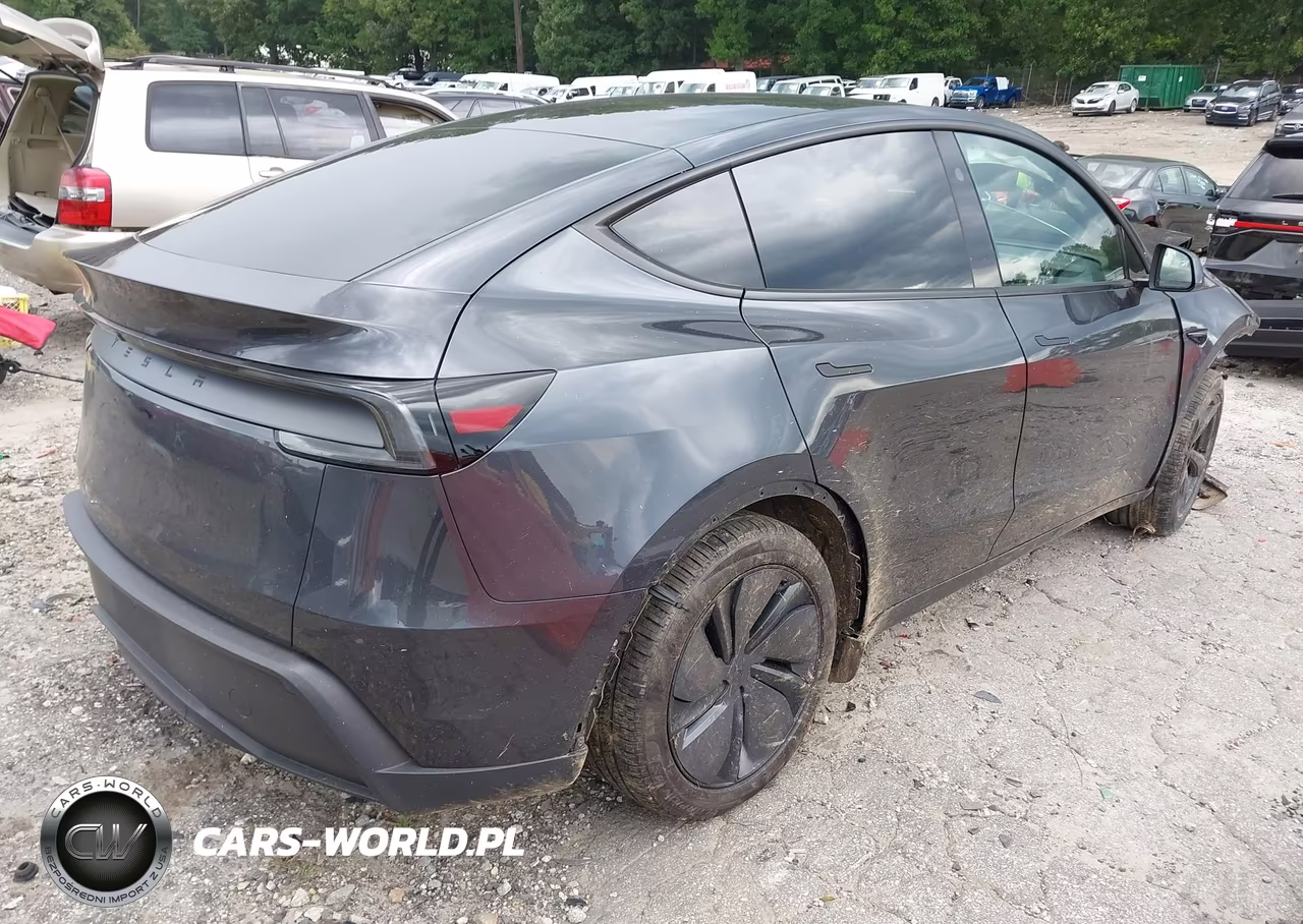 2026 Tesla Model Y Premium-Rear-Wheel Drive VIN:7SAYGDED3TA658807 - 4