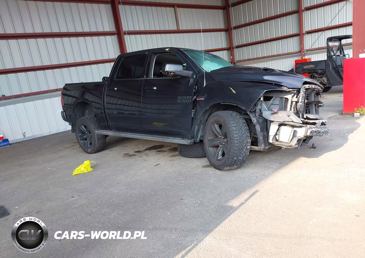 2016 Ram 1500 Sport VIN:1C6RR7MT4GS105544 - 1