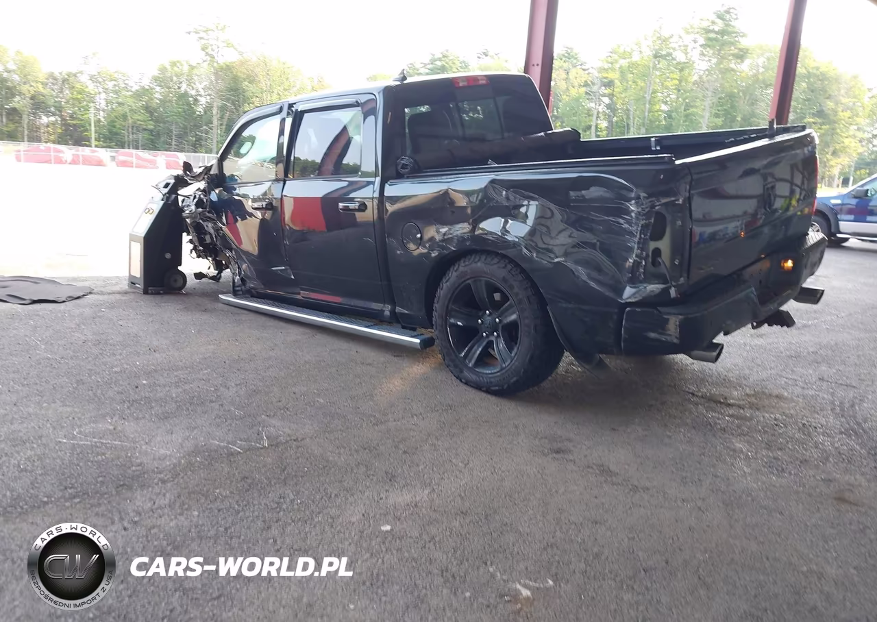 2016 Ram 1500 Sport VIN:1C6RR7MT4GS105544 - 3
