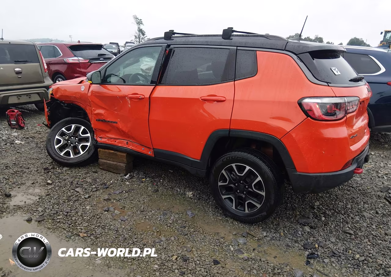 2020 Jeep Compass Trailhawk 4X4 VIN:3C4NJDDB8LT248784 - 3