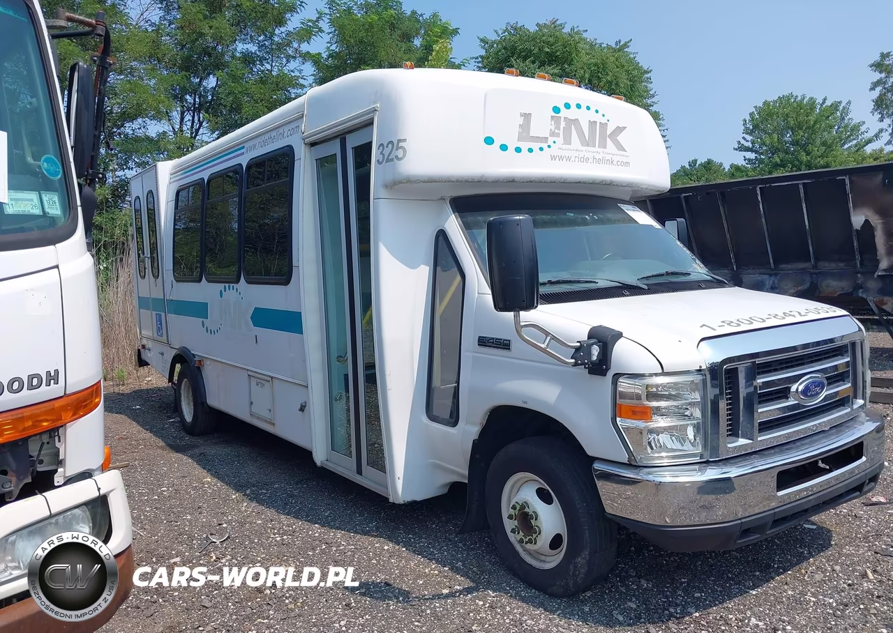 2016 Ford E-450 Cutaway VIN:1FDFE4FS2GDC56764 - 13
