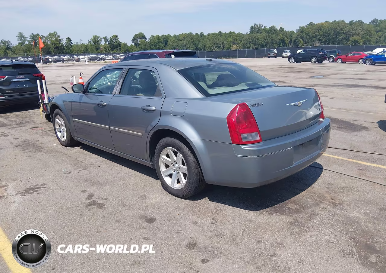 2007 Chrysler 300 Touring VIN:2C3KA53GX7H777727 - 3