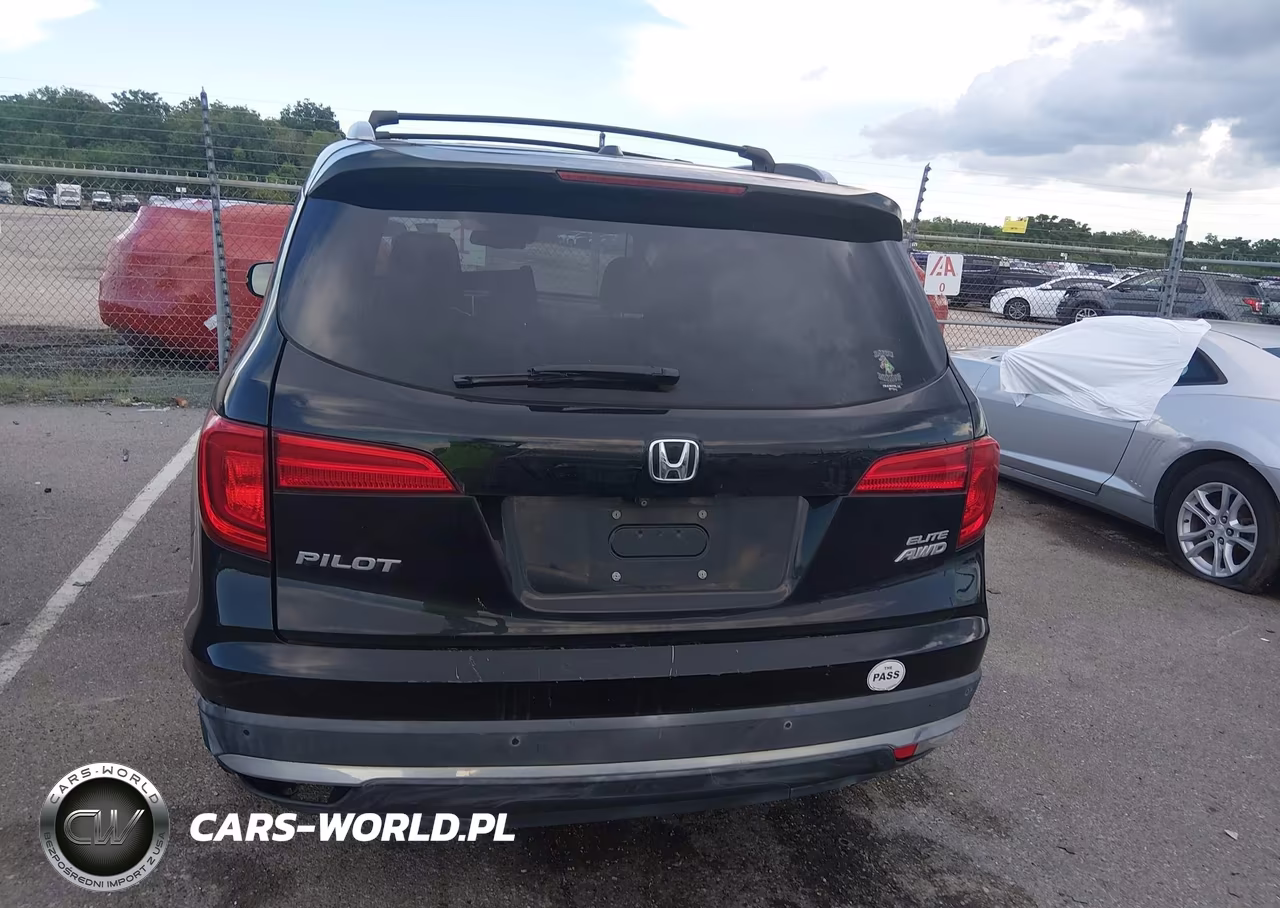 2017 Honda Pilot Elite VIN:5FNYF6H0XHB017507 - 16