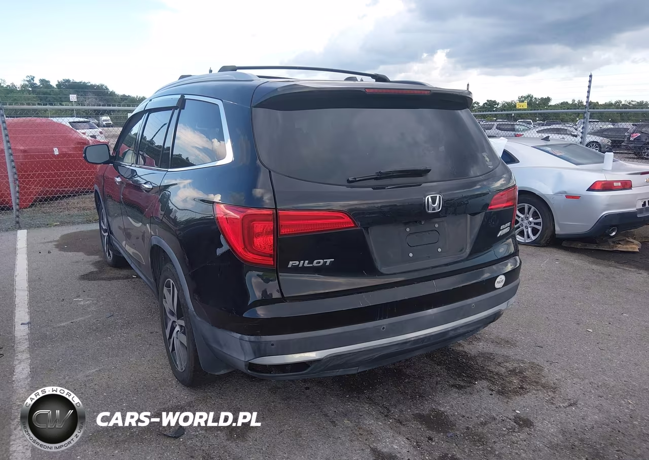 2017 Honda Pilot Elite VIN:5FNYF6H0XHB017507 - 3