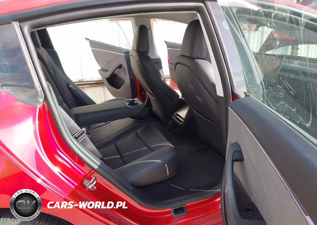 2024 Tesla Model 3 VIN:5YJ3E1EA4RF755155 - 8