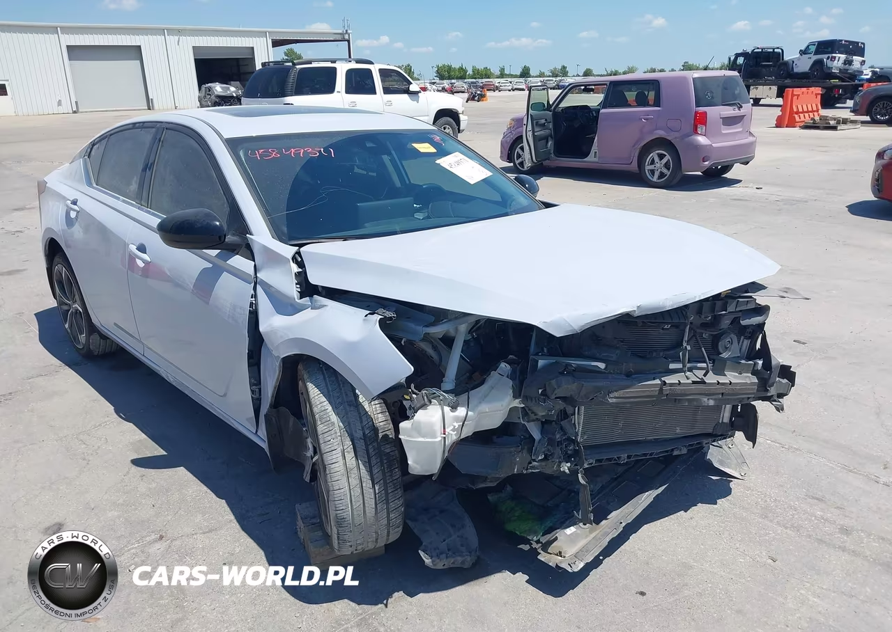 2024 Nissan Altima Sr Fwd