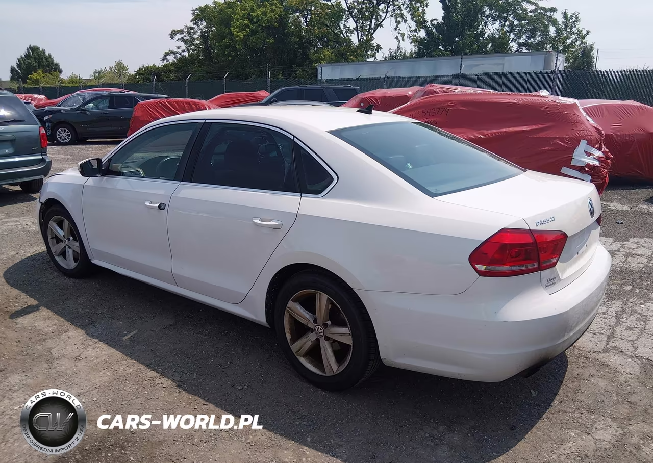 2015 Volkswagen Passat 1.8T Limited Edition VIN:1VWAS7A37FC112511 - 3