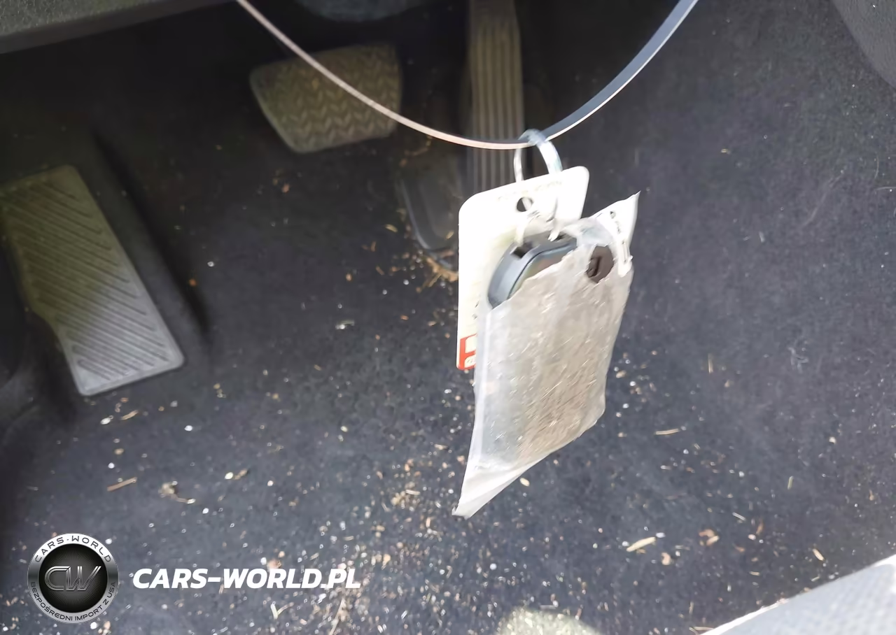2026 Toyota Camry Le VIN:4T1DAACK4TU679748 - 11