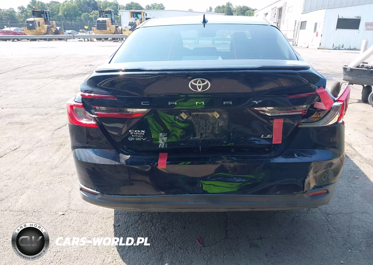 2026 Toyota Camry Le VIN:4T1DAACK4TU679748 - 18