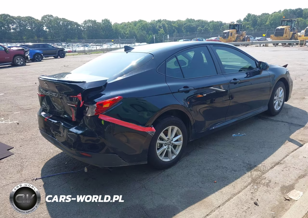 2026 Toyota Camry Le VIN:4T1DAACK4TU679748 - 4