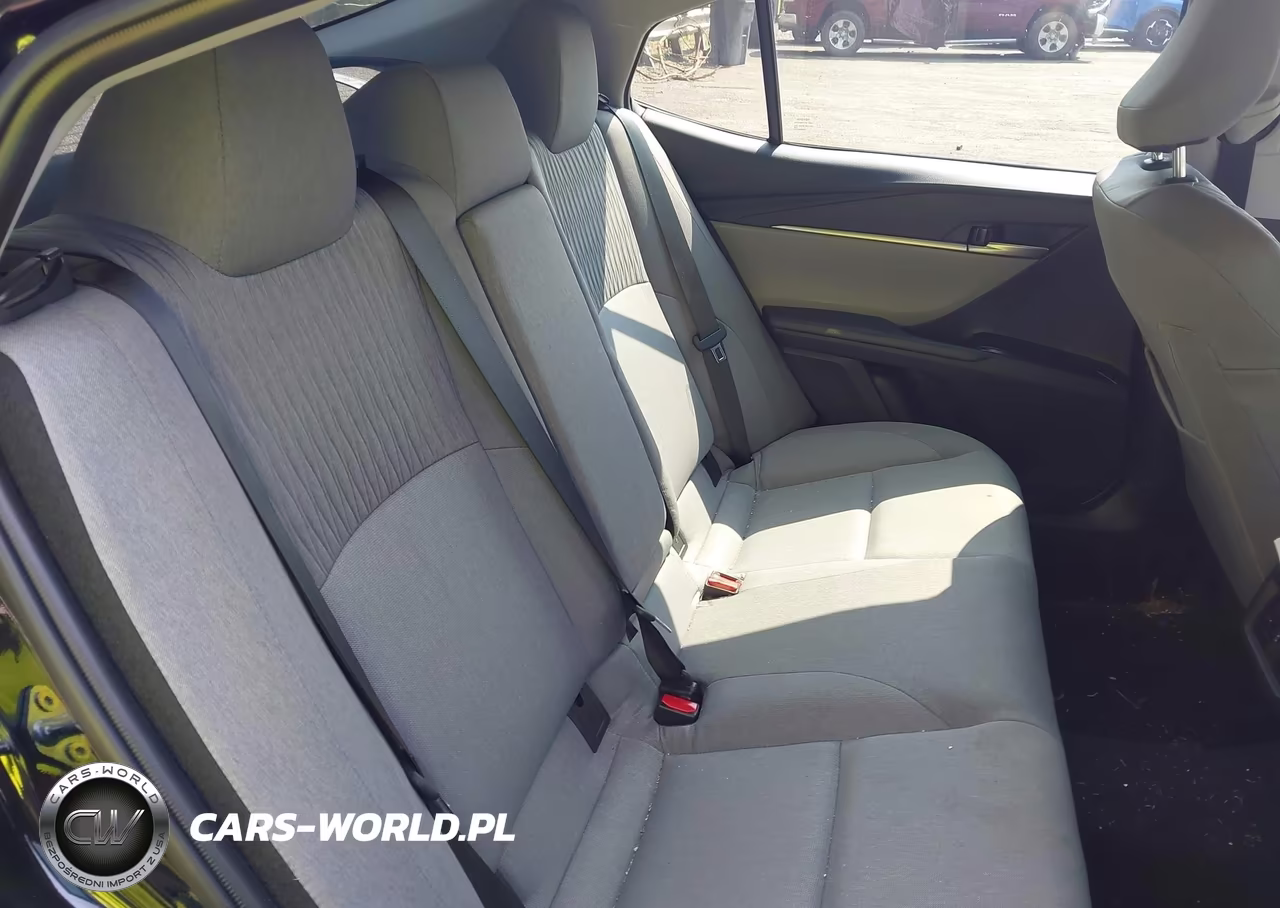 2026 Toyota Camry Le VIN:4T1DAACK4TU679748 - 8