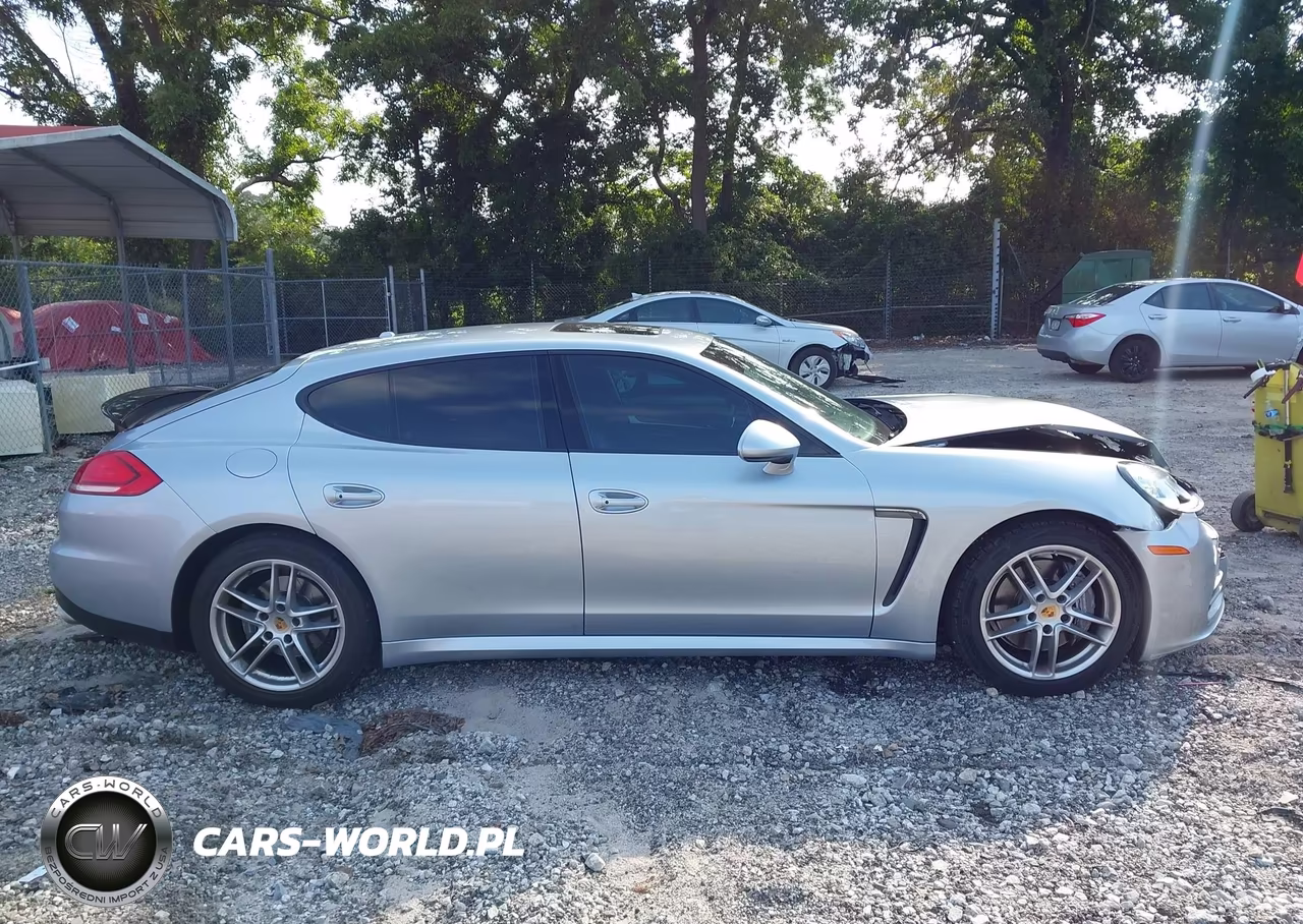 2016 Porsche Panamera 4 VIN:WP0AA2A74GL000312 - 13