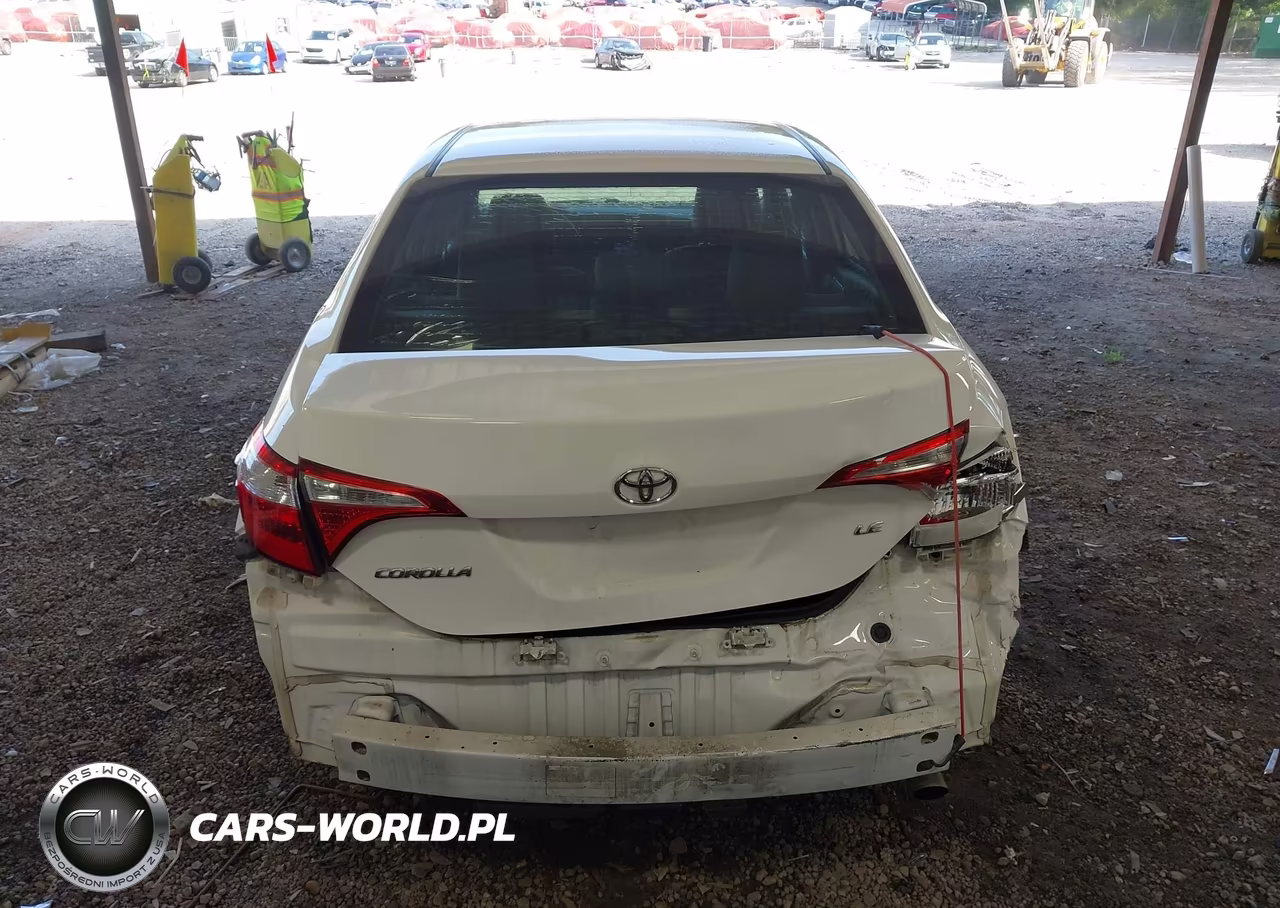 2015 Toyota Corolla Le VIN:2T1BURHE6FC470548 - 17