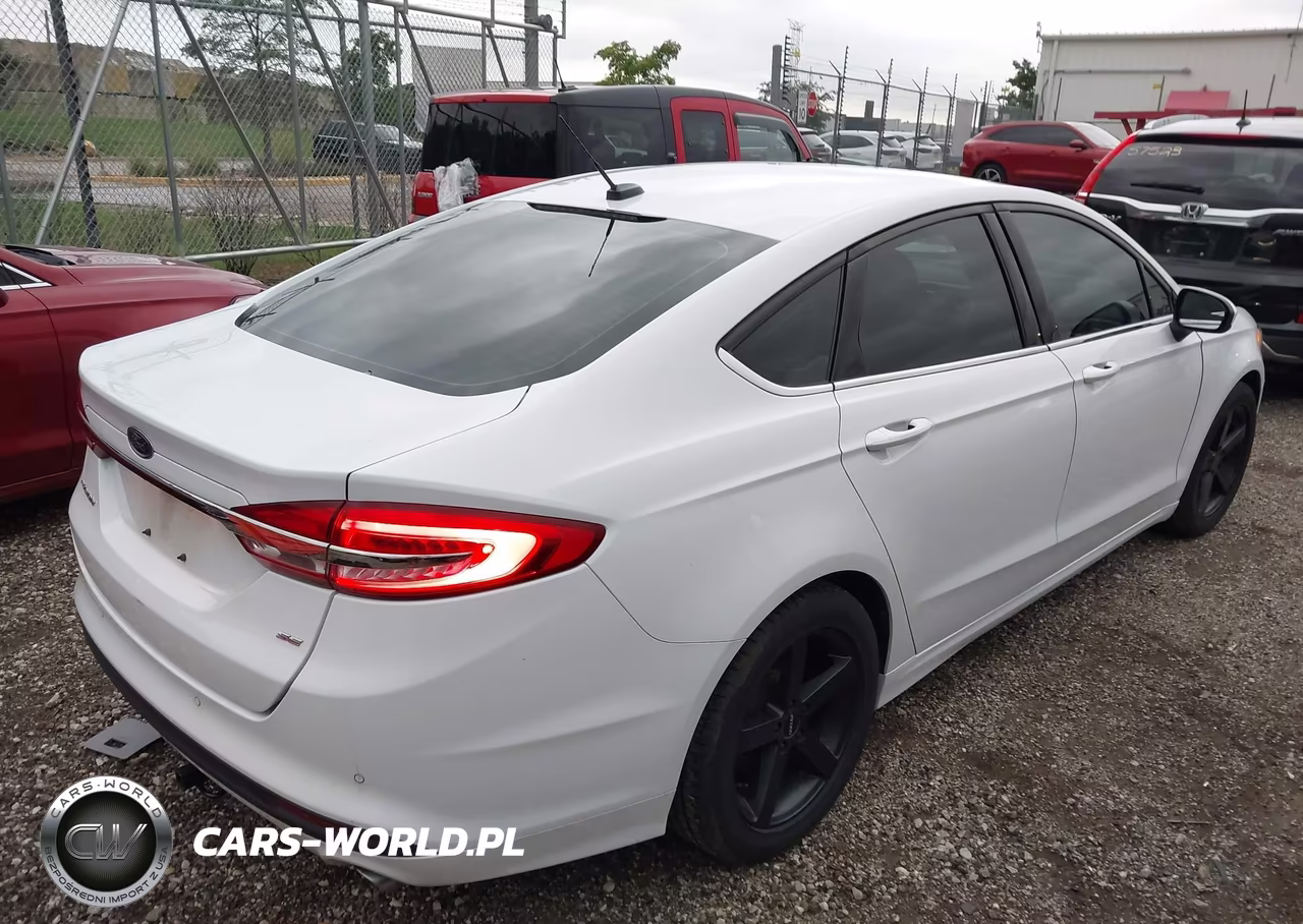 2017 Ford Fusion Se VIN:3FA6P0H72HR355910 - 4