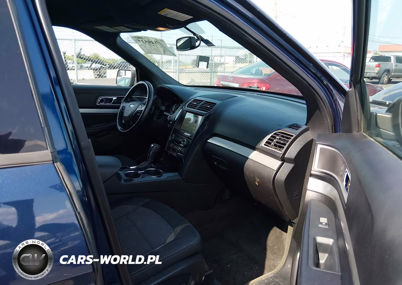 2017 Ford Explorer Xlt VIN:1FM5K7DH9HGC54037 - 5