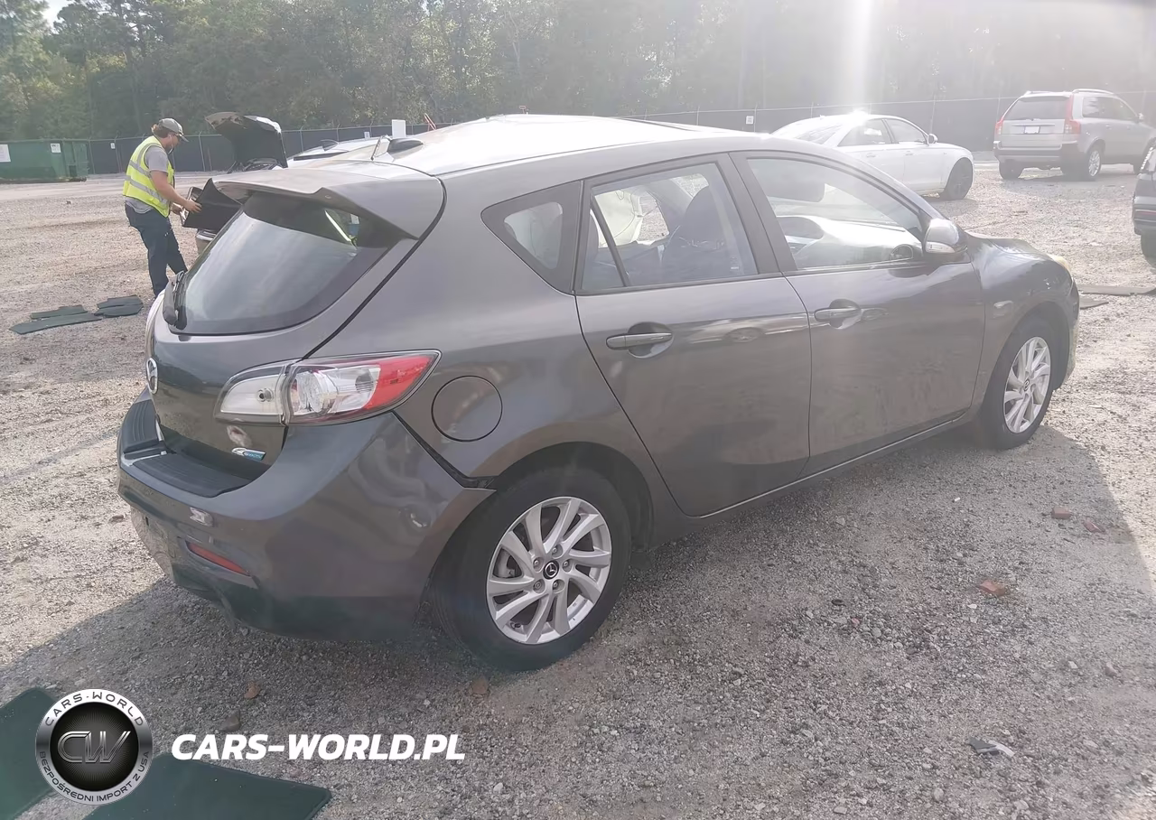 2013 Mazda Mazda3 I Grand Touring VIN:JM1BL1M76D1830382 - 4