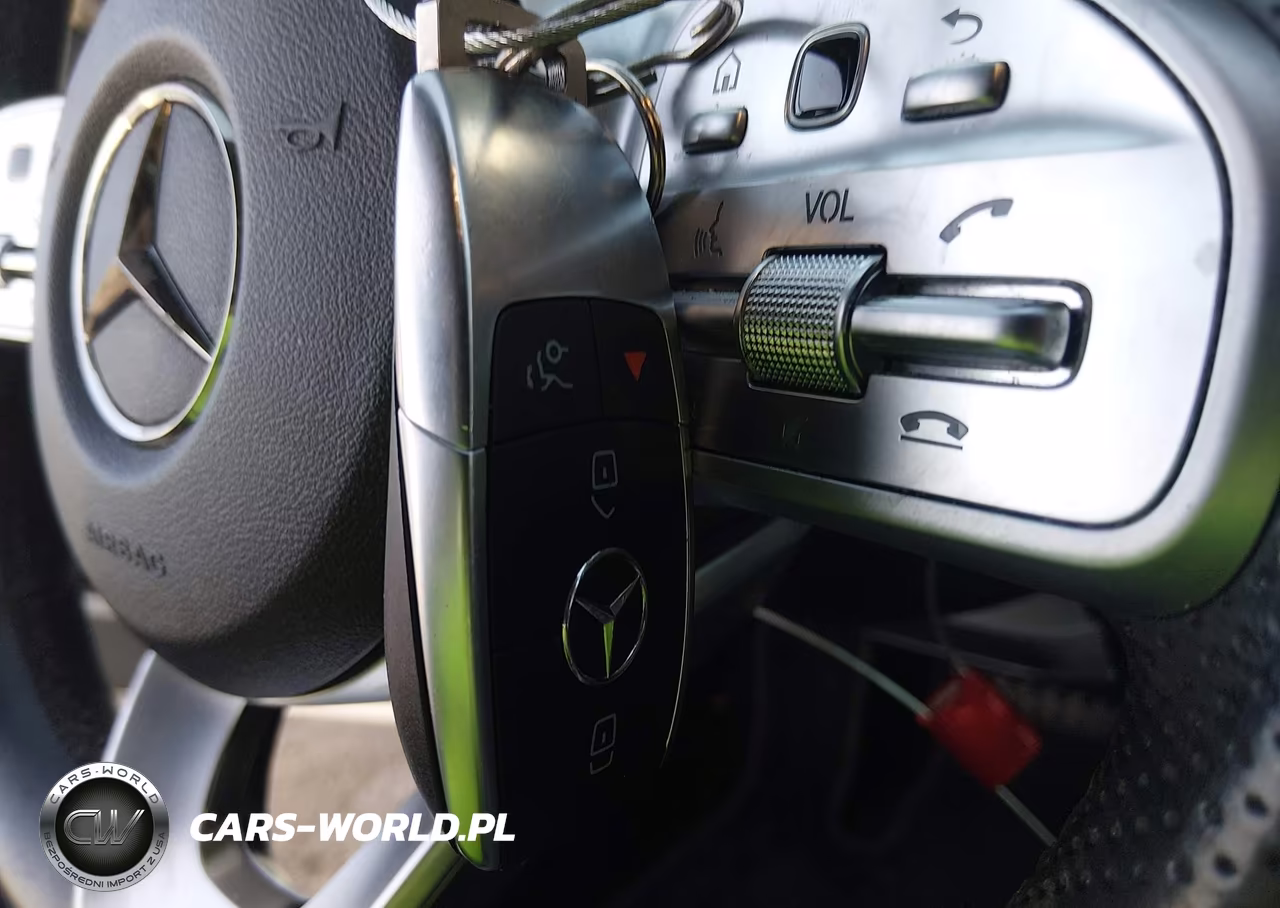 2020 Mercedes-Benz C 300 VIN:55SWF8DB7LU334744 - 11