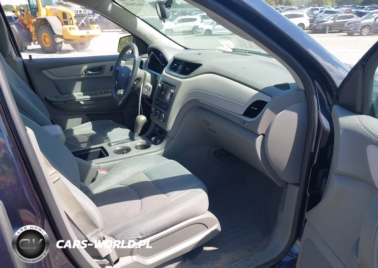 2017 Chevrolet Traverse Ls VIN:1GNKRFKD2HJ199485 - 5