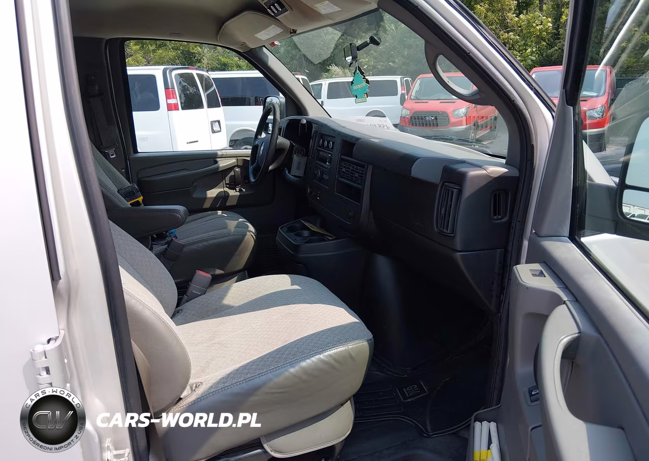 2010 Chevrolet Express 3500 Lt VIN:1GA2G1DGXA1169013 - 5