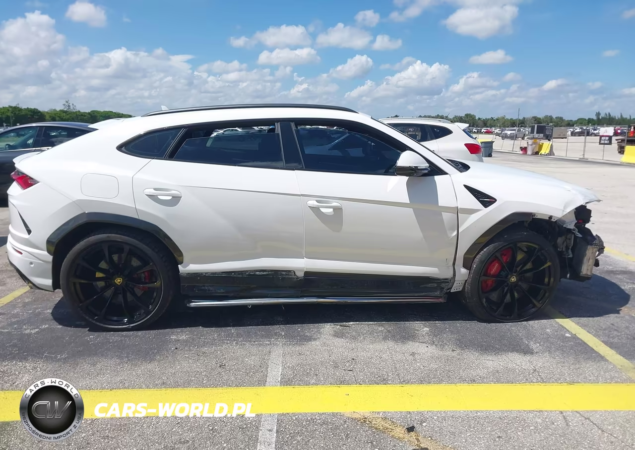2019 Lamborghini Urus VIN:ZPBUA1ZL7KLA04560 - 12