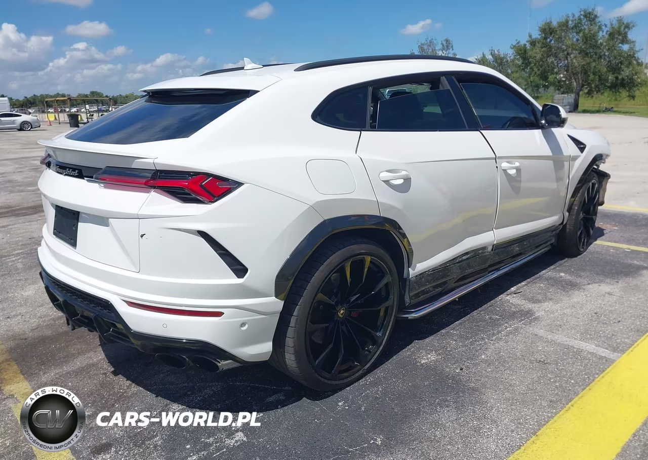 2019 Lamborghini Urus VIN:ZPBUA1ZL7KLA04560 - 4