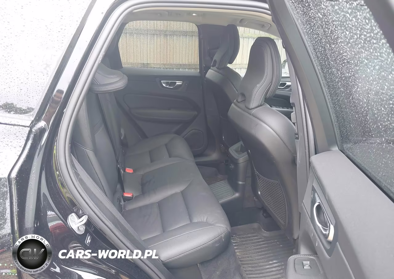 2024 Volvo Xc60 Recharge Plug-In Hybrid T8 Plus Dark Theme VIN:YV4H60DL5R1909443 - 8