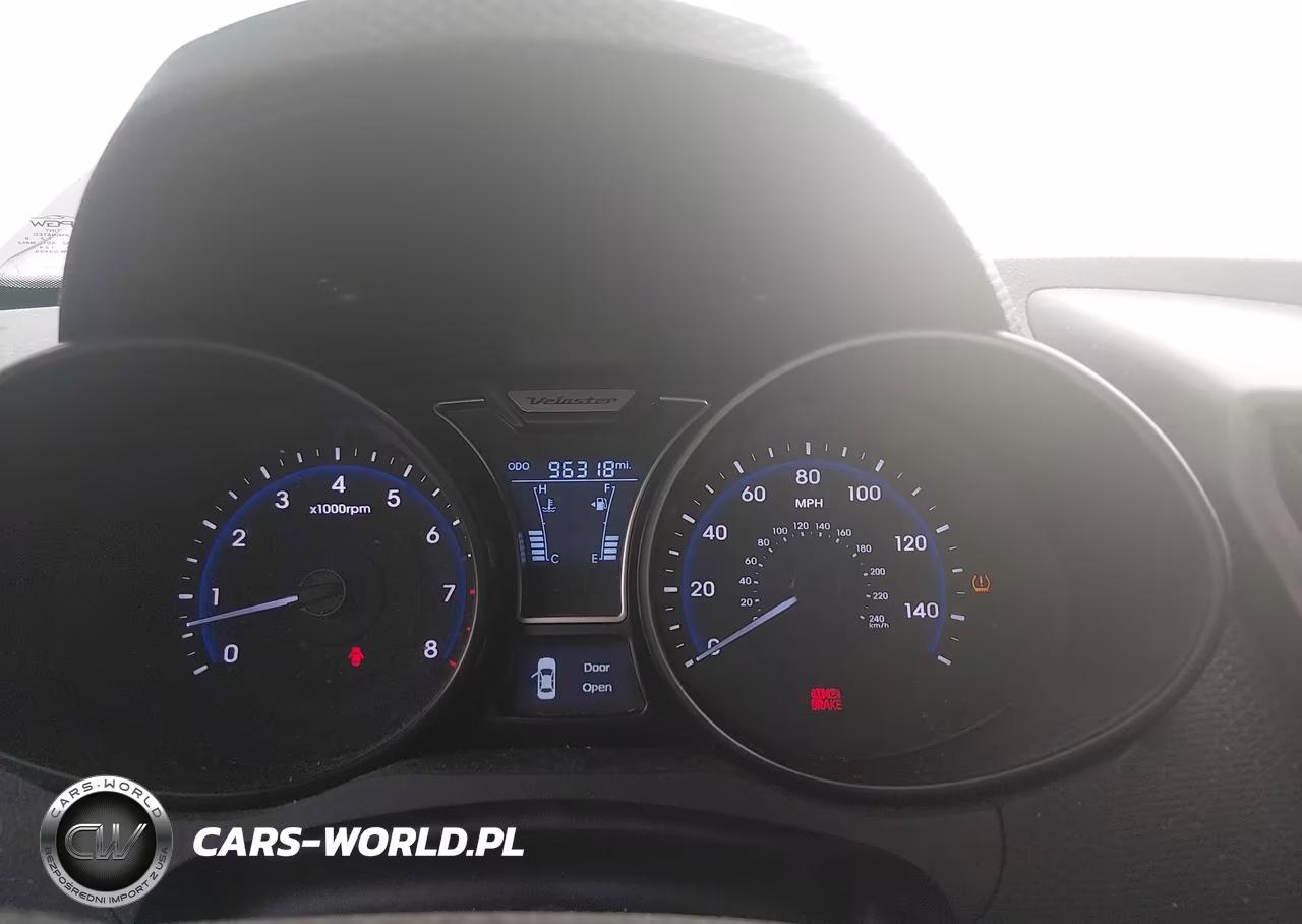 2015 Hyundai Veloster Turbo VIN:KMHTC6AE2FU228094 - 16