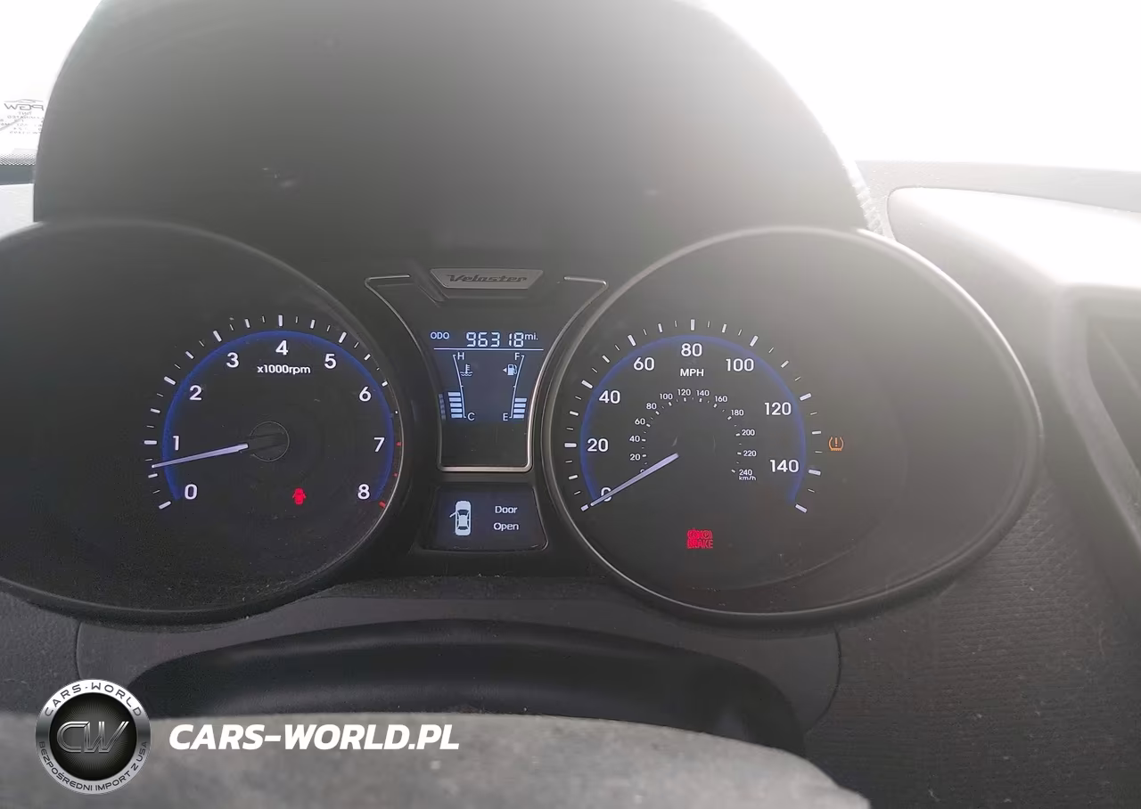 2015 Hyundai Veloster Turbo VIN:KMHTC6AE2FU228094 - 7