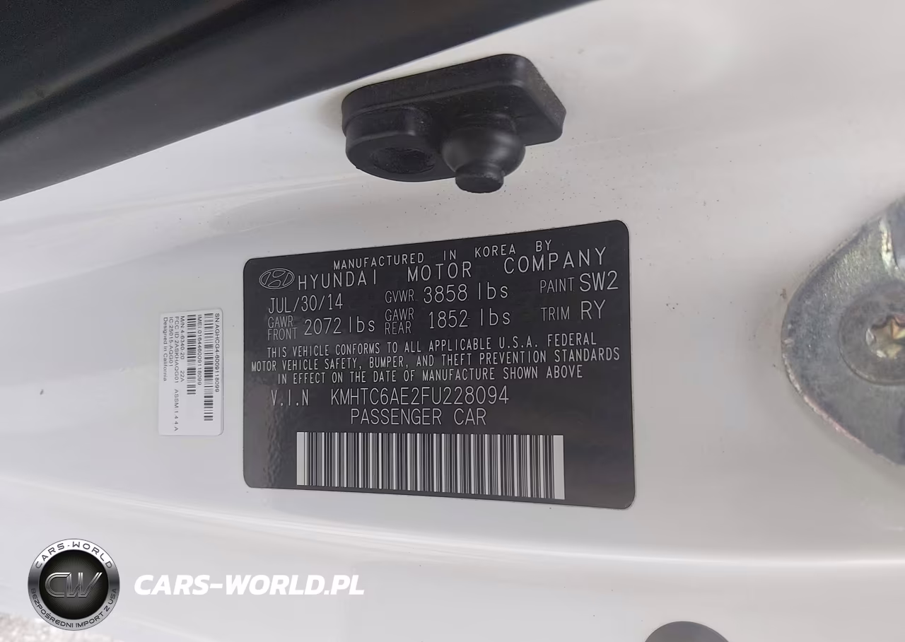 2015 Hyundai Veloster Turbo VIN:KMHTC6AE2FU228094 - 9