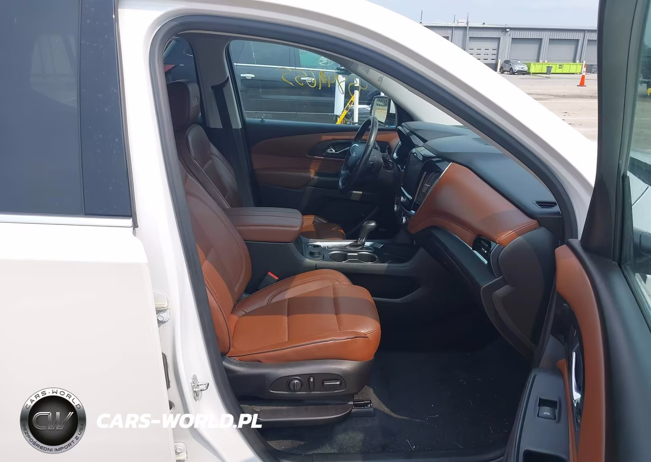 2018 Chevrolet Traverse High Country VIN:1GNEVKKW8JJ115419 - 5