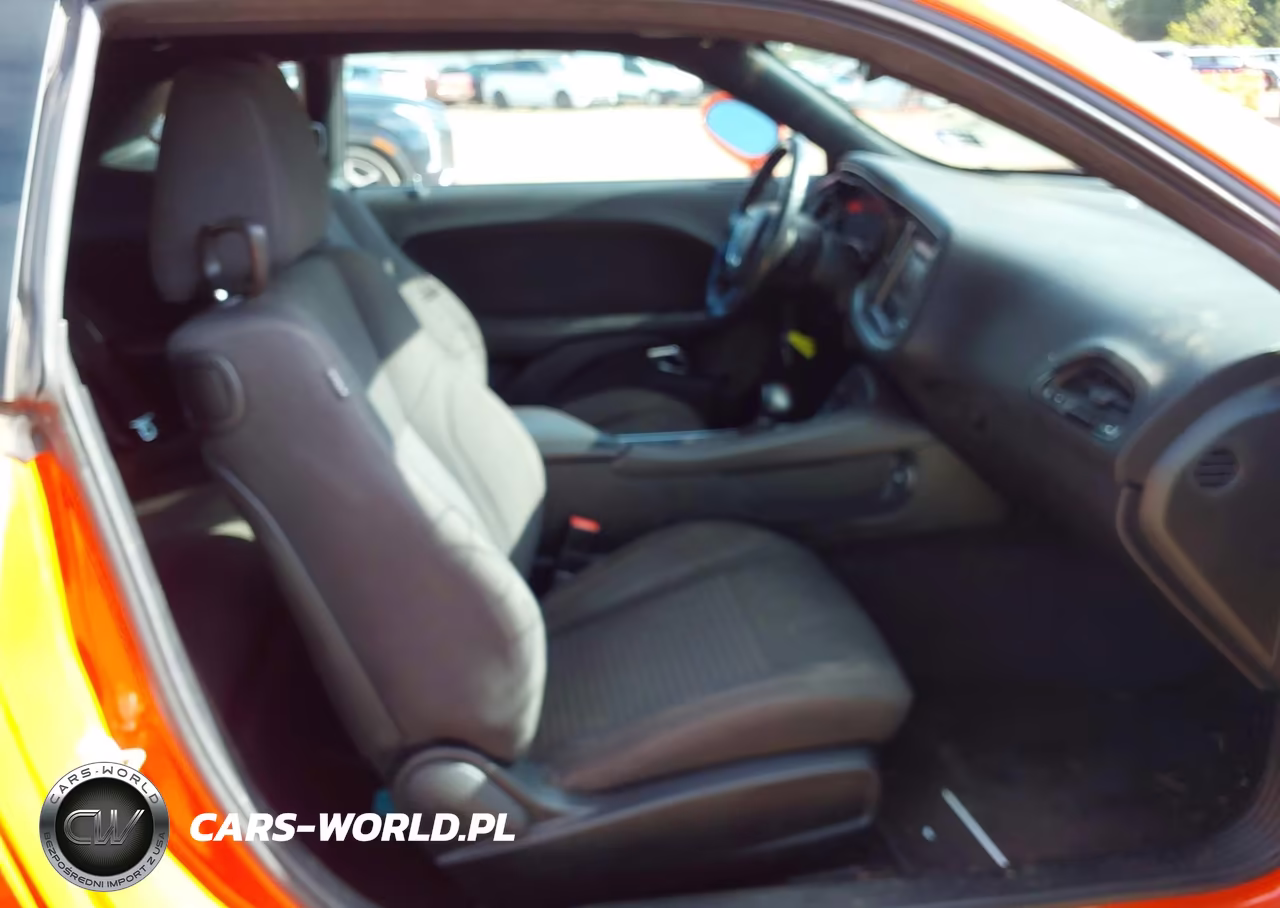 2017 Dodge Challenger Sxt VIN:2C3CDZAG3HH502403 - 5