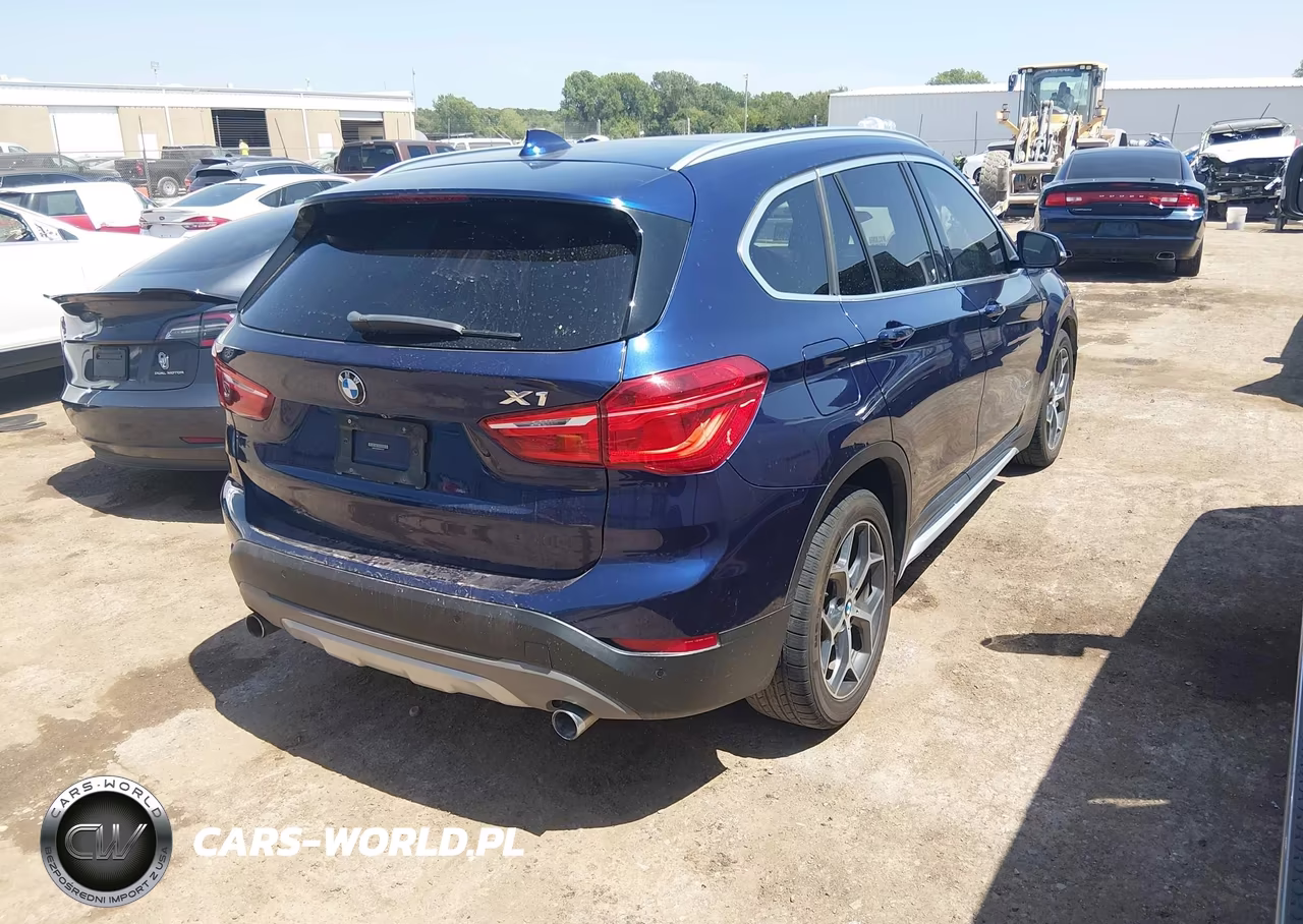 2017 BMW X1 Sdrive28I VIN:WBXHU7C36H5H37410 - 4