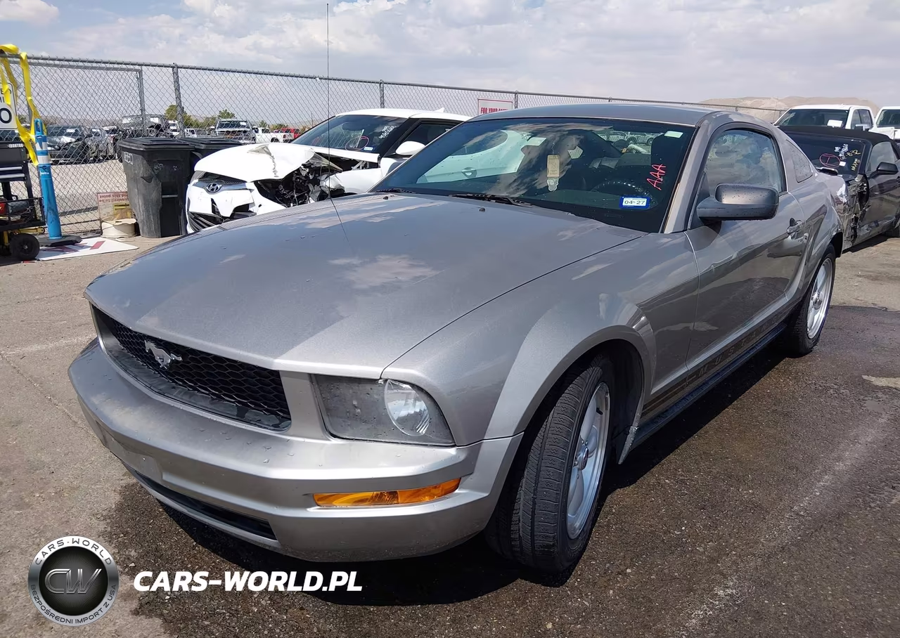2008 Ford Mustang V6 Deluxe-V6 Premium VIN:1ZVHT80N985153945 - 2