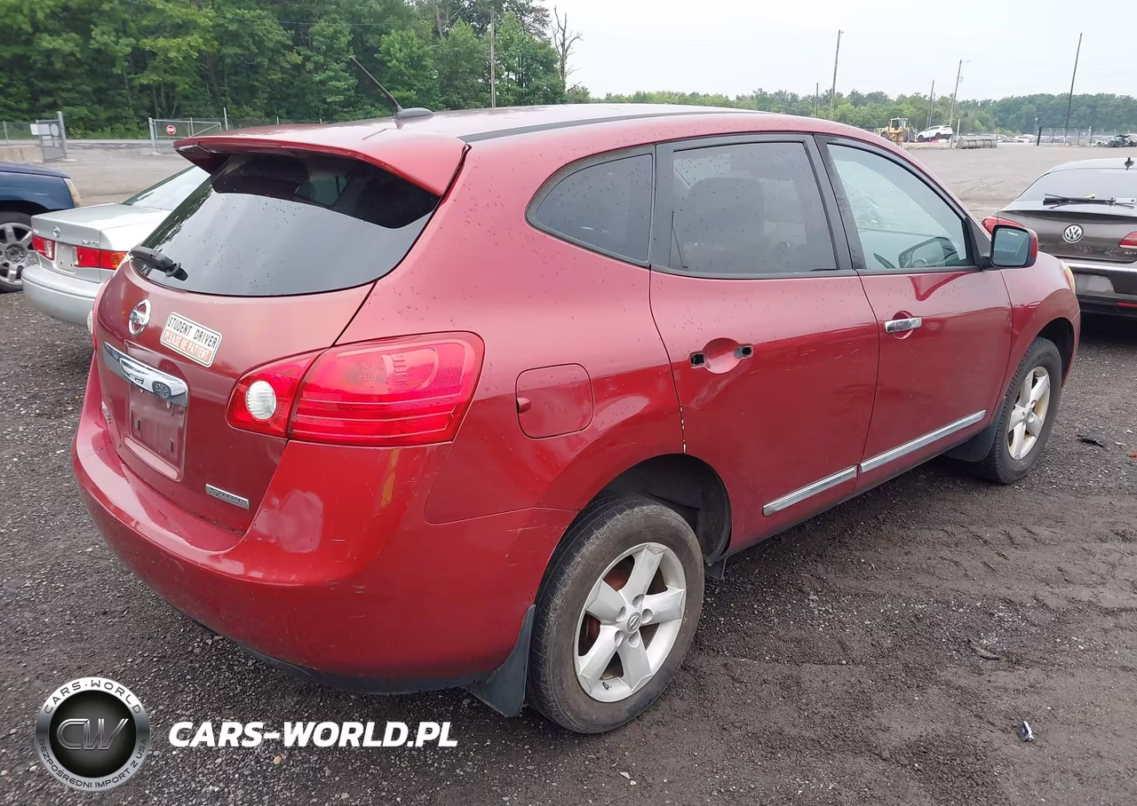 2013 Nissan Rogue S VIN:JN8AS5MT1DW535958 - 4