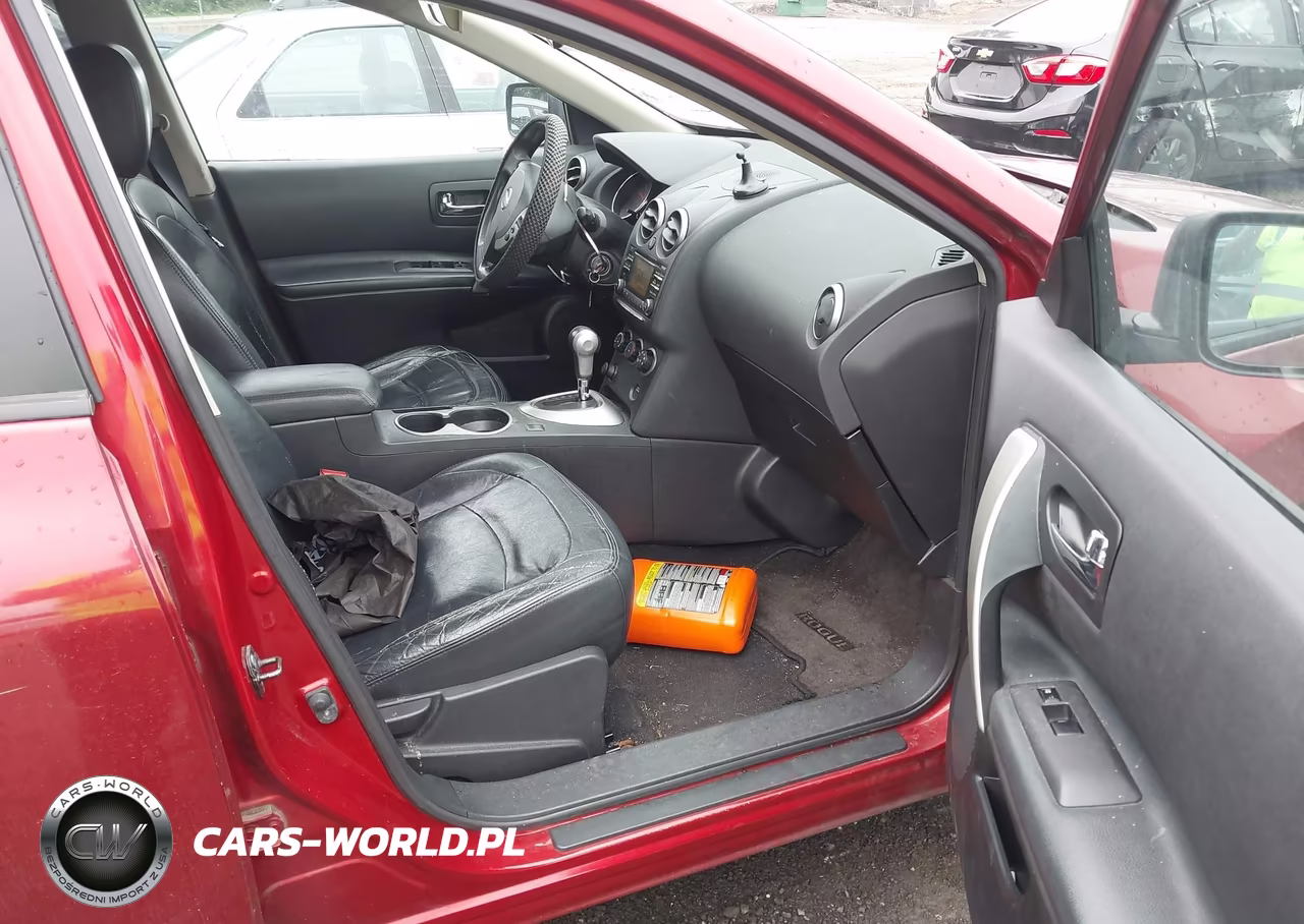 2013 Nissan Rogue S VIN:JN8AS5MT1DW535958 - 5