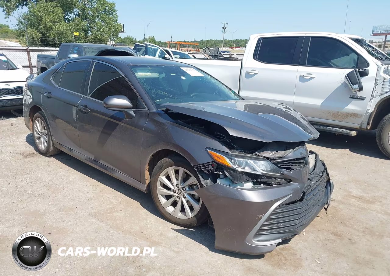 2024 Toyota Camry Le