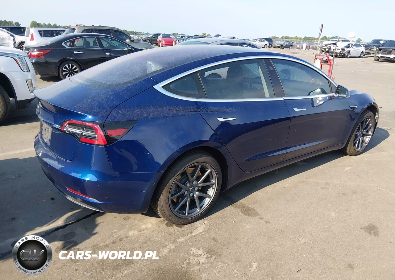 2018 Tesla Model 3 Long Range-Mid Range VIN:5YJ3E1EA6JF007365 - 4