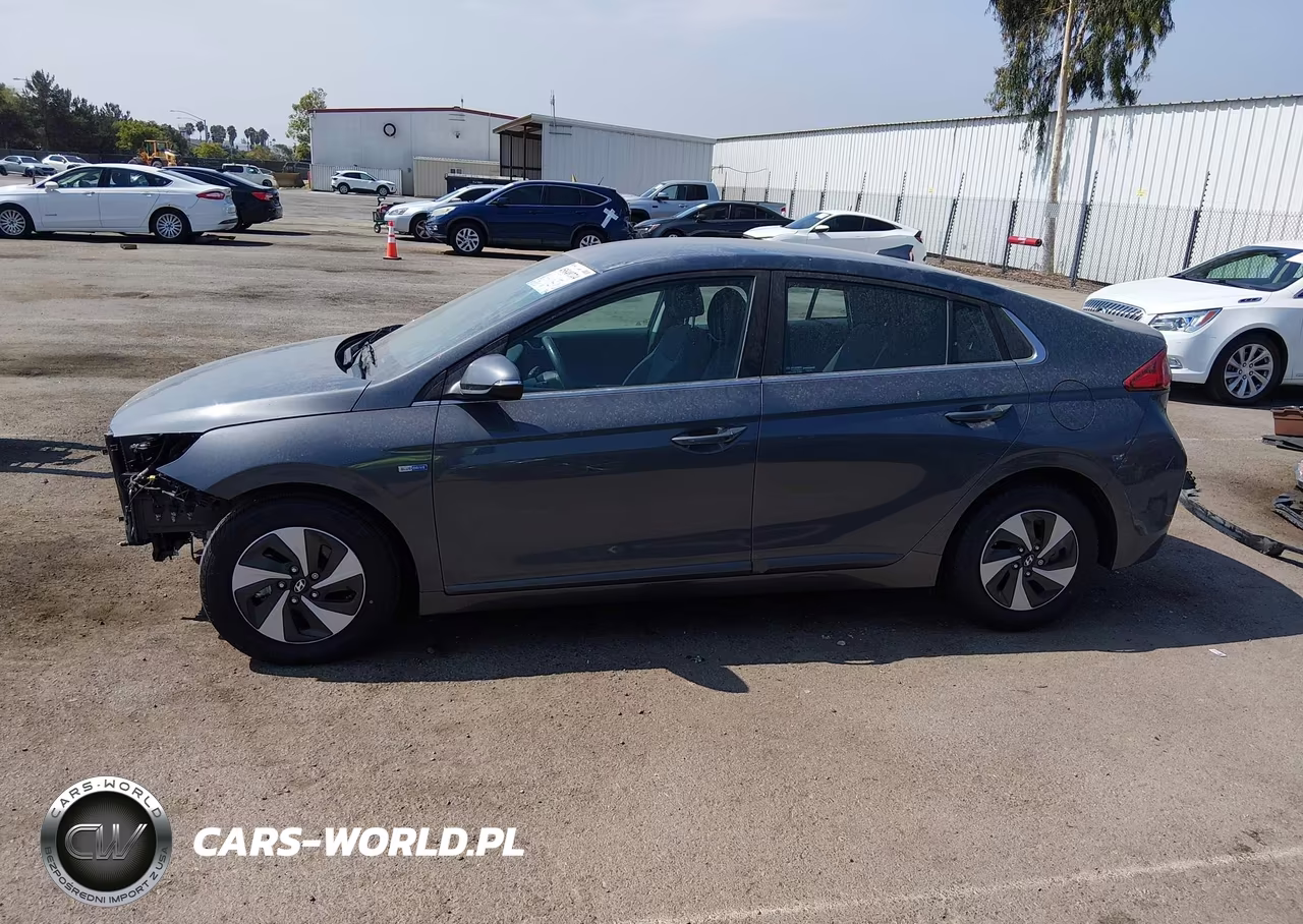 2017 Hyundai Ioniq Hybrid Sel VIN:KMHC75LC0HU057696 - 15