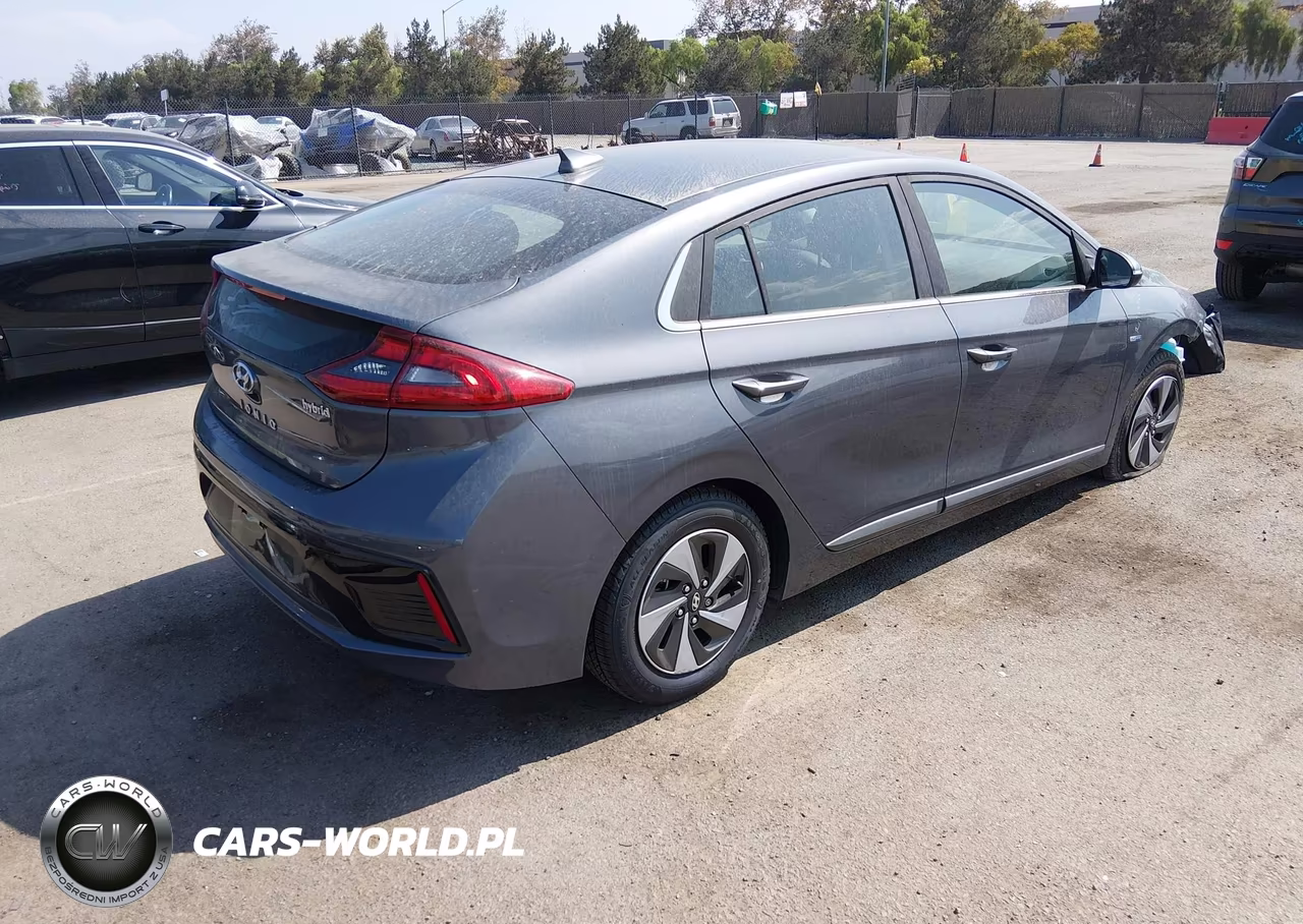 2017 Hyundai Ioniq Hybrid Sel VIN:KMHC75LC0HU057696 - 4