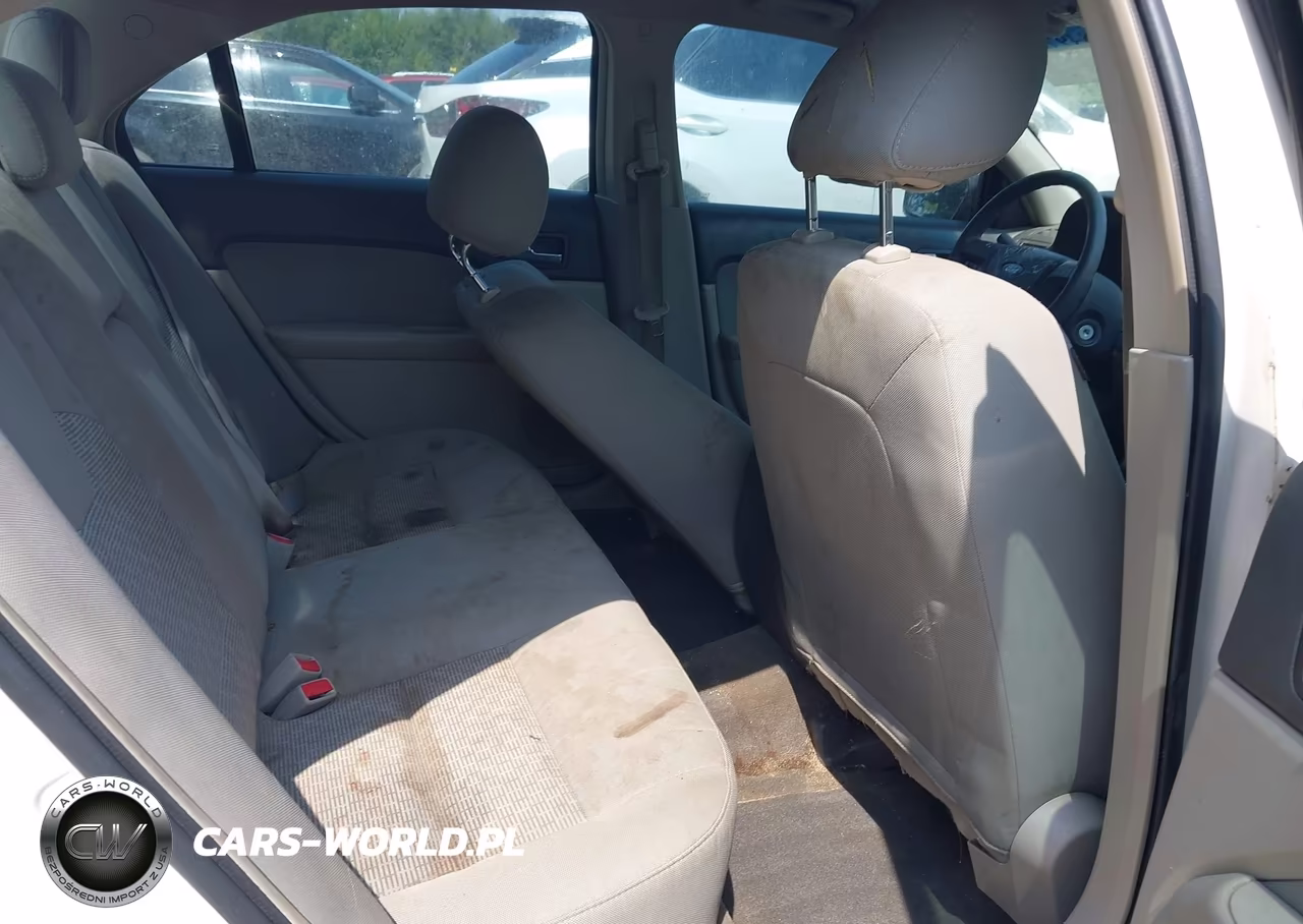 2012 Ford Fusion S VIN:3FAHP0GAXCR330865 - 8